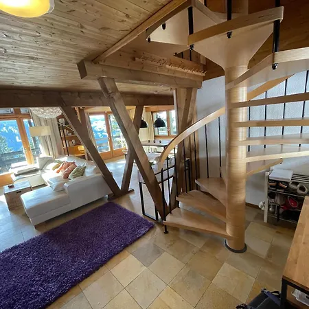 Mountains Spacious Nest 아파트 *