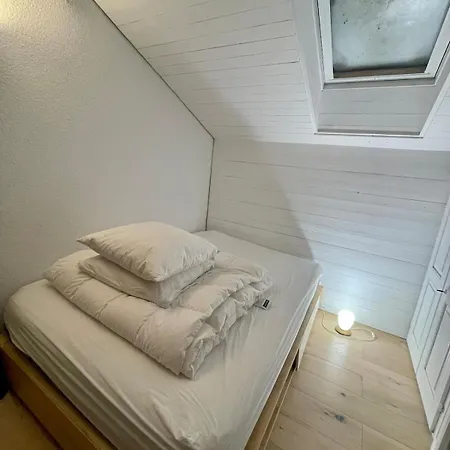 Mountains Spacious Nest 아파트 *
