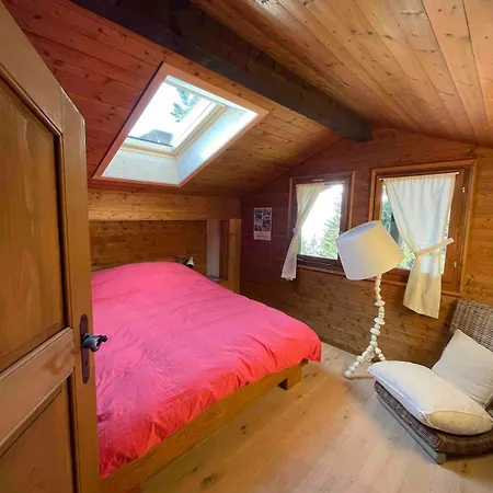 Mountains Spacious Nest 아파트 그리옹